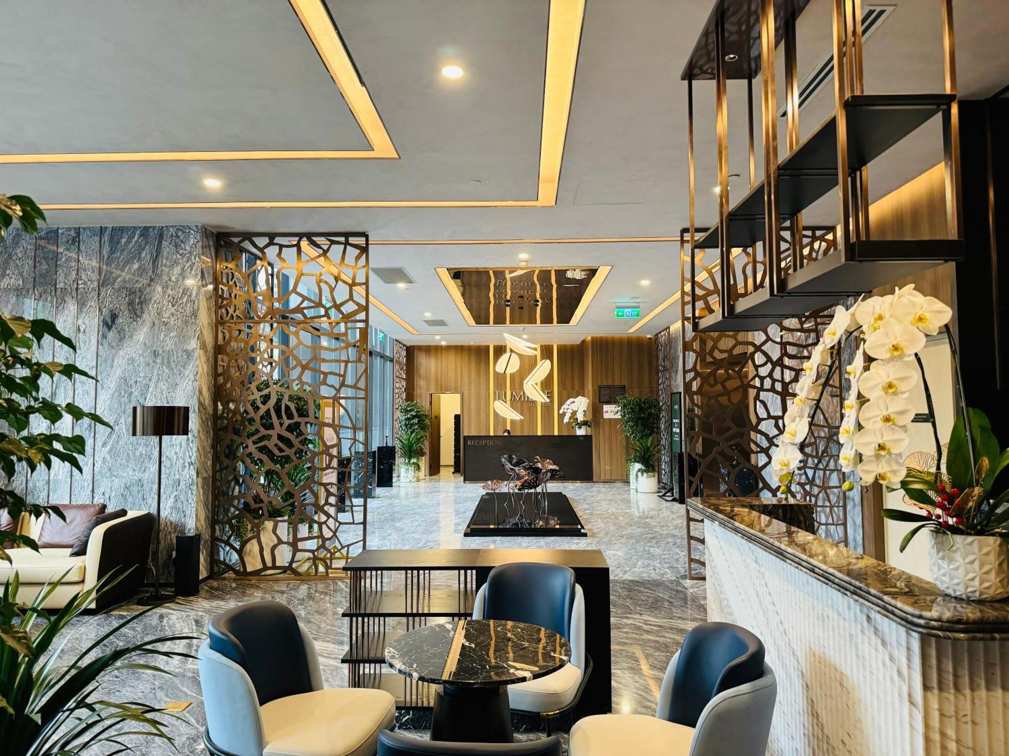 Hotel Lumiere Royale