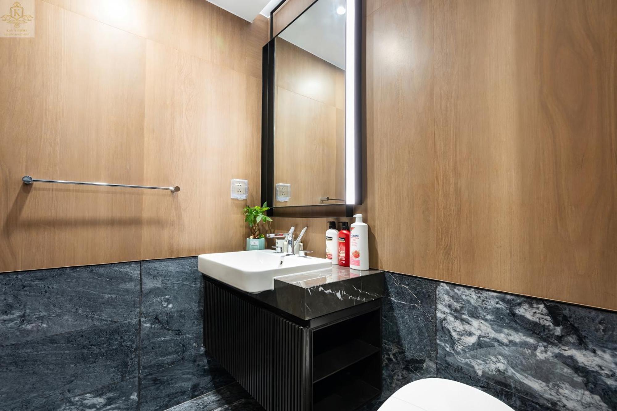Lumiere Royale Hotel