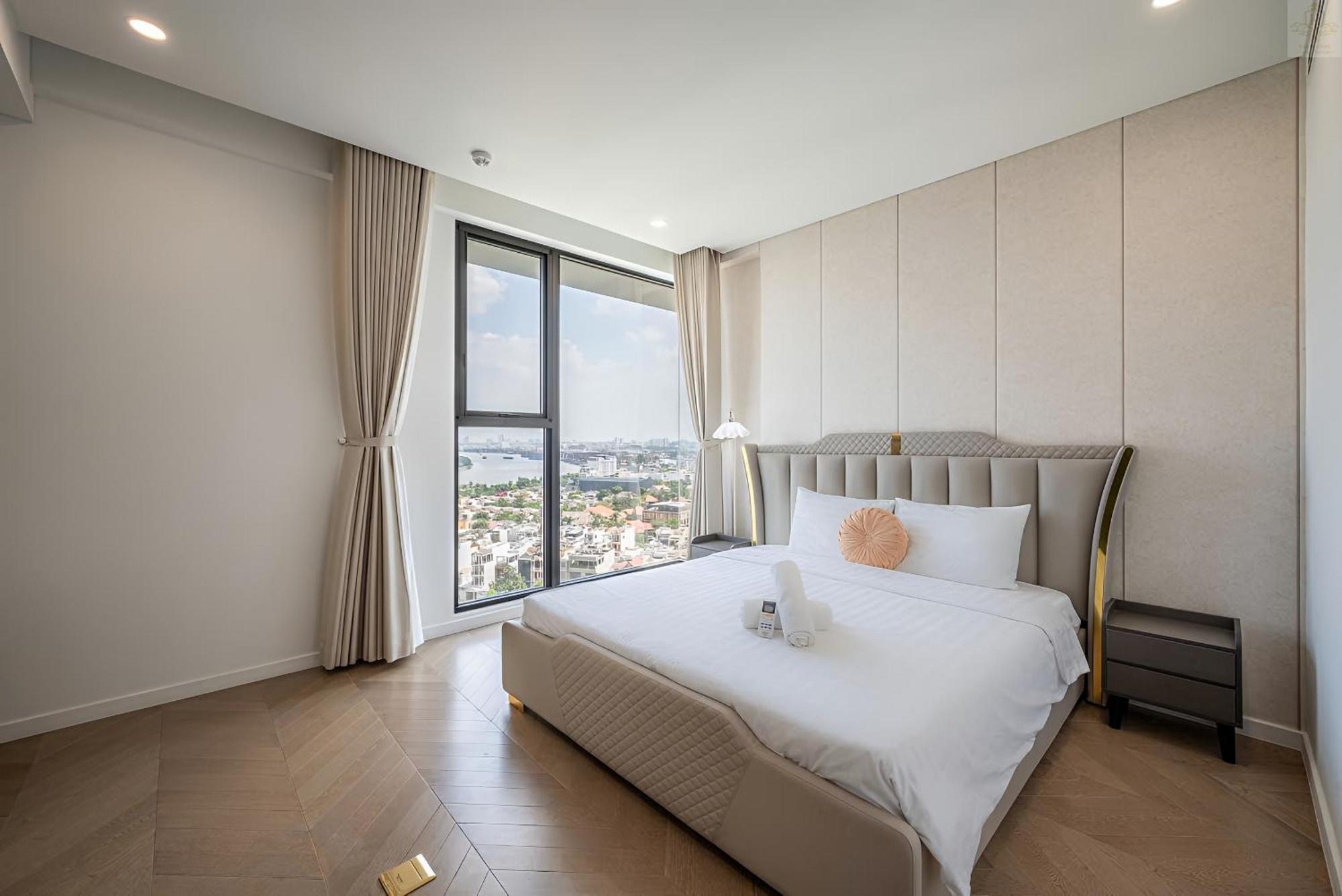 Lumiere Royale Hotel 5*