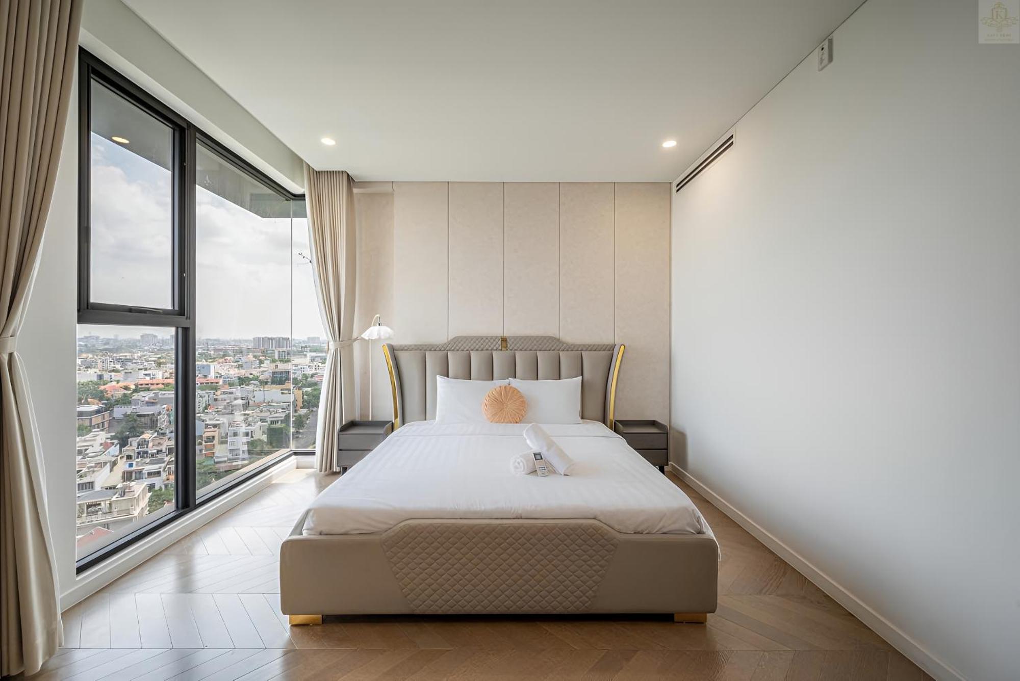 Hotel Lumiere Royale 5*